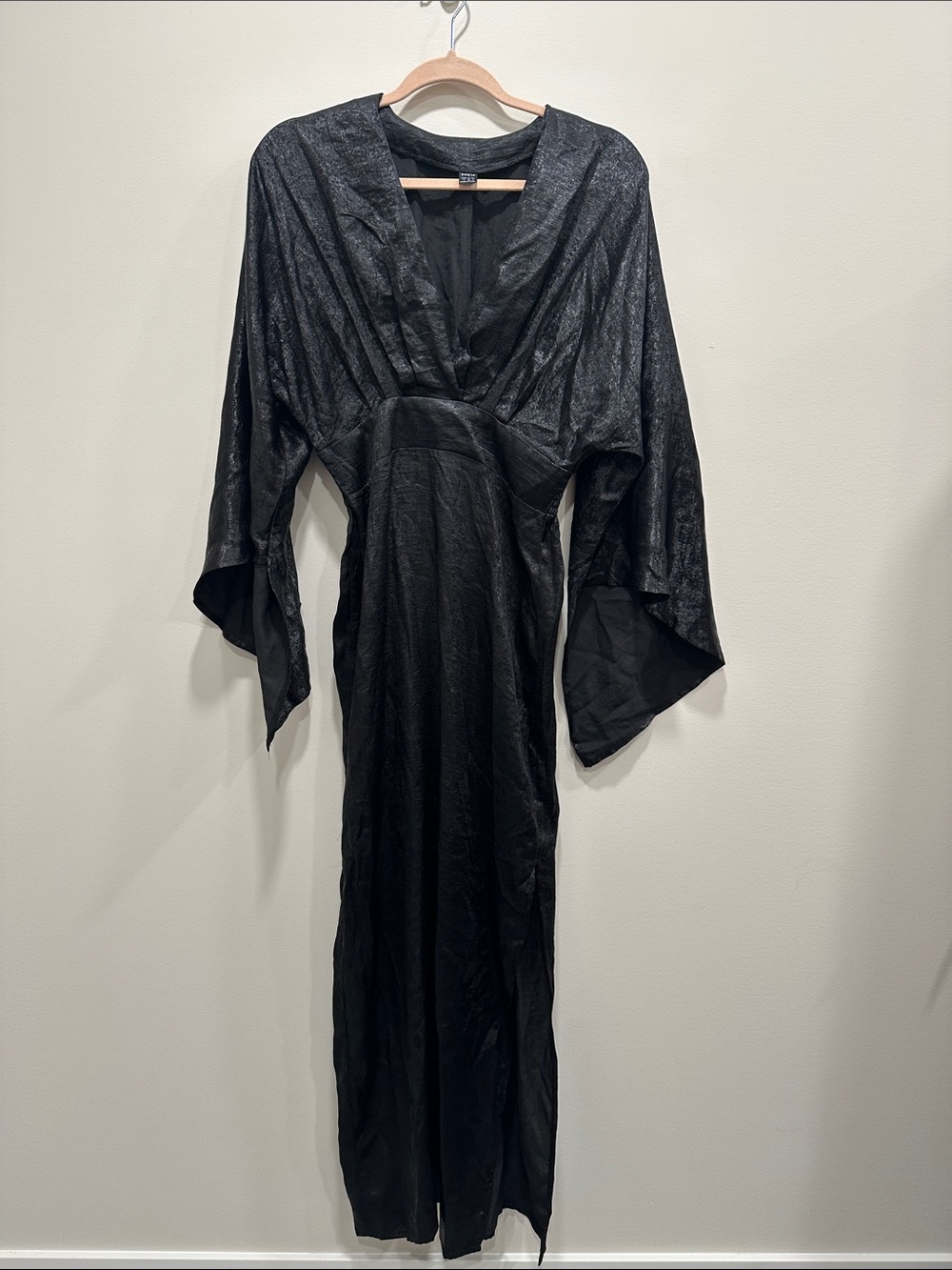 SHEIN Black V-Neck Midi Dress with Draped Kimono Sleeves